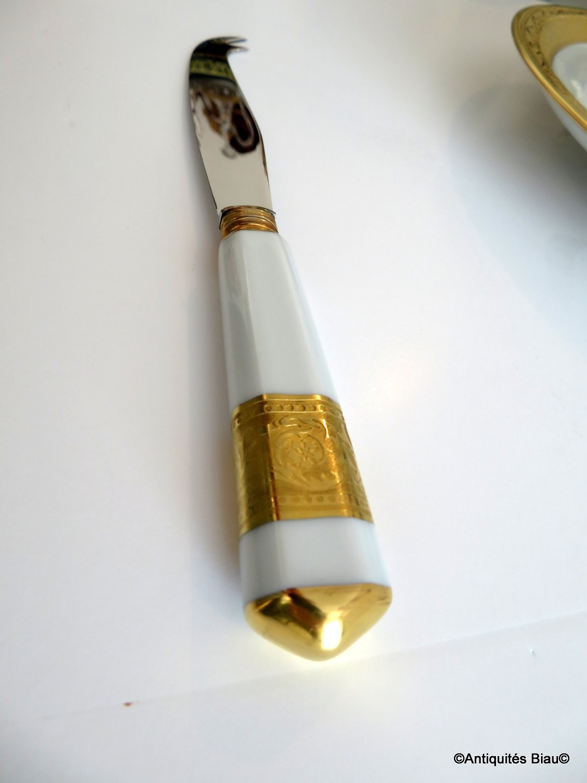 Plat à Fromage HAVILAND Limoges 'AU COQ' – Porcelaine Dorée, Vintage 1920-49 – Très Bon état